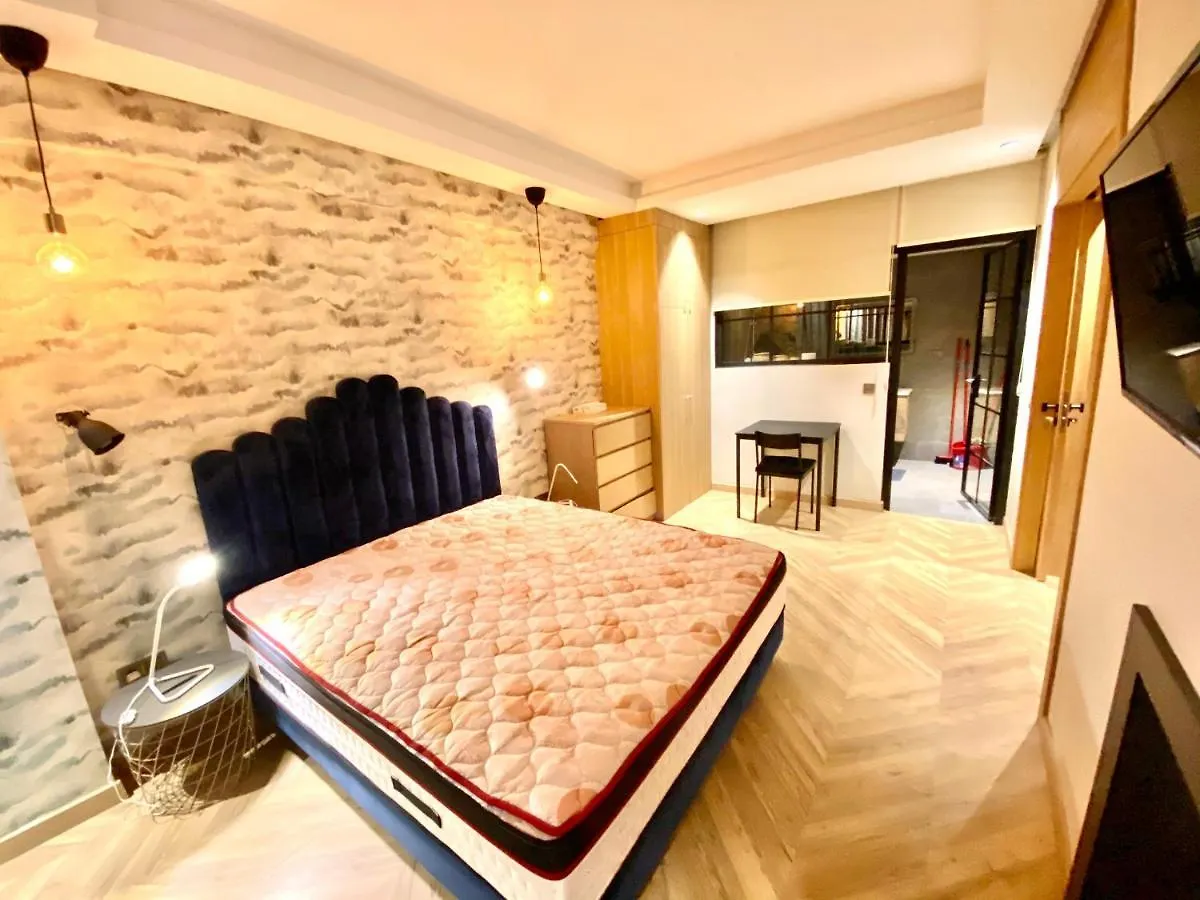 Spacious New 1-Bedroom Unit In Downtown W Terrace And Free Parking Casablanca Appartement