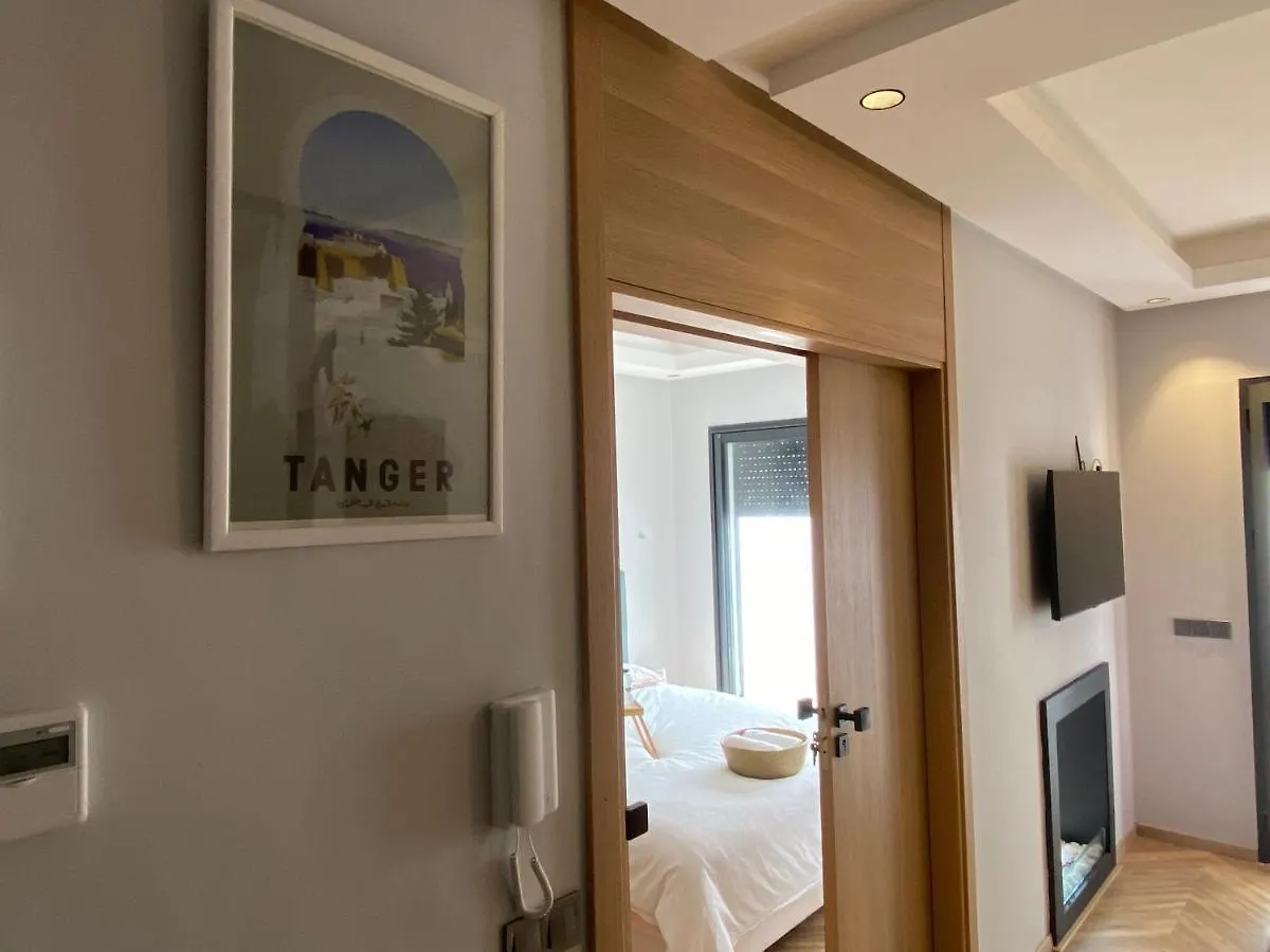Spacious New 1-Bedroom Unit In Downtown W Terrace And Free Parking Casablanca