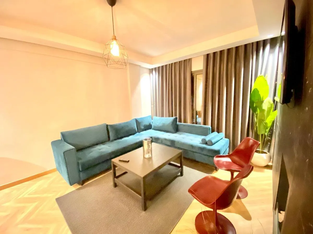 Spacious New 1-Bedroom Unit In Downtown W Terrace And Free Parking Casablanca