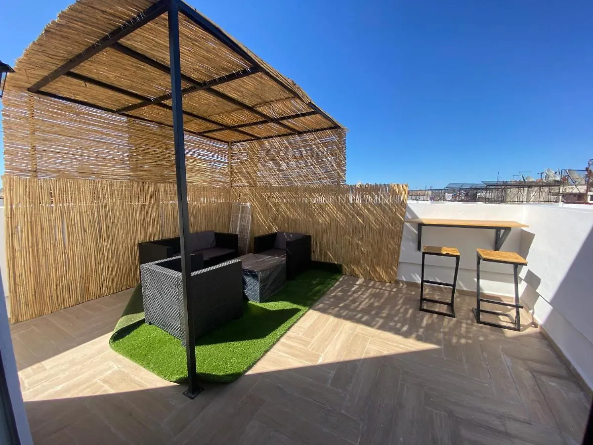 Spacious New 1-Bedroom Unit In Downtown W Terrace And Free Parking location
